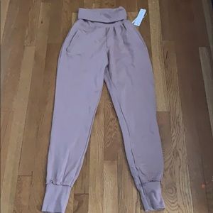 young fabulous and broke pink sweatpants